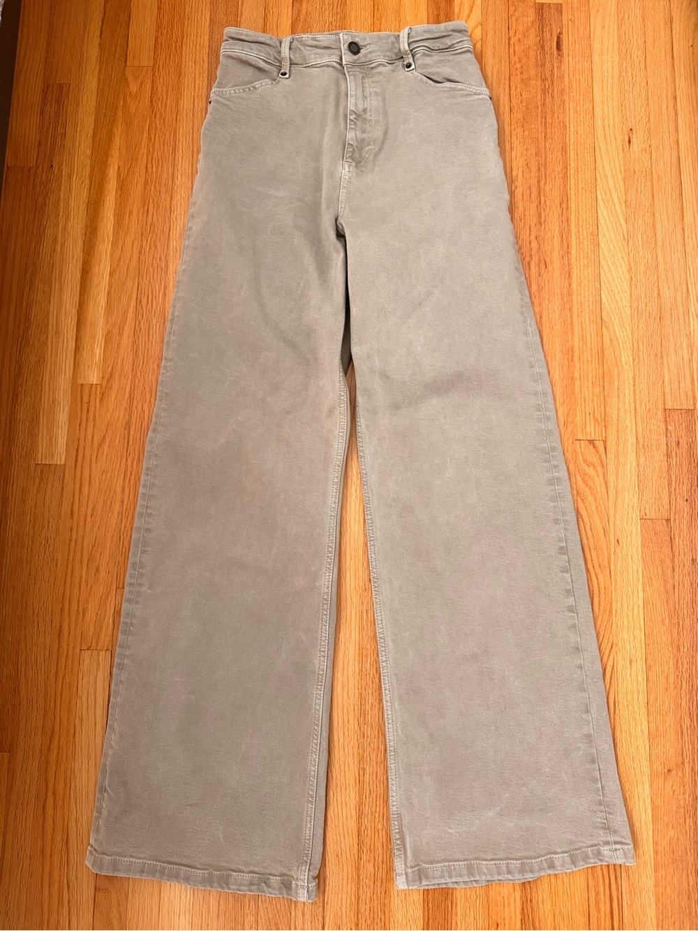 Zara Wide-Leg Jeans in Light Tan